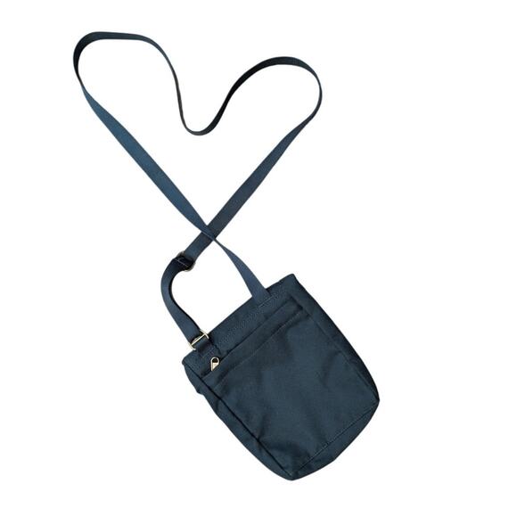 Duluth Trading Co. Slingalong Small Fold Over Bag - Picture 4 of 8